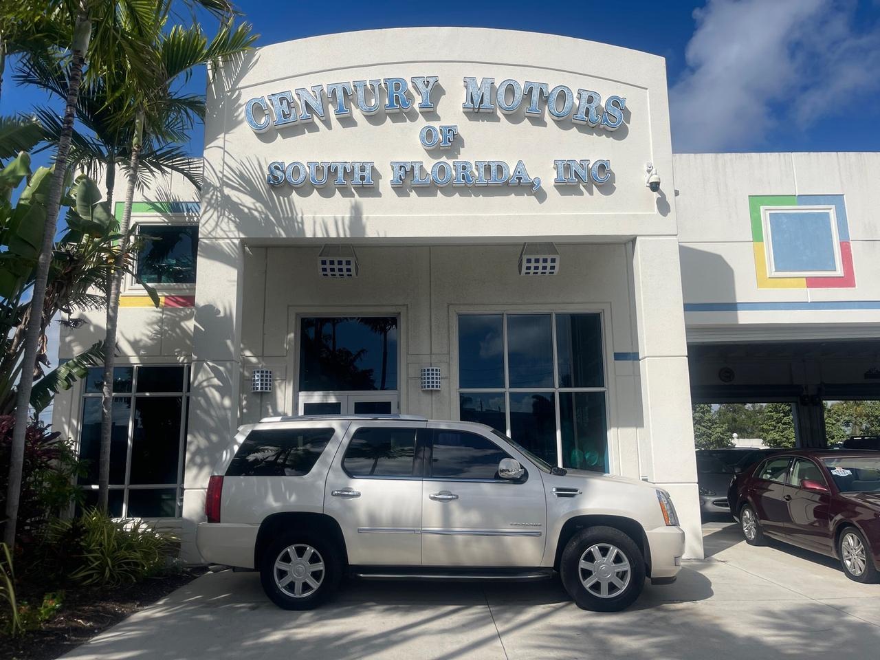 2013 Cadillac Escalade LOW MILES 62,315 PEARL WHITE Pompano Beach FL