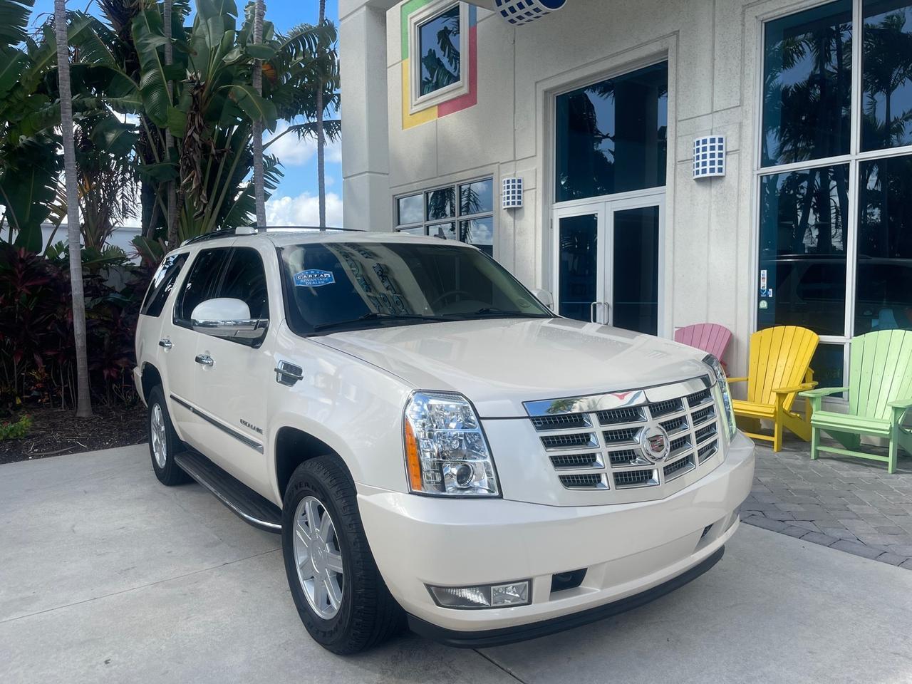 2013 Cadillac Escalade LOW MILES 62,315 PEARL WHITE Pompano Beach FL