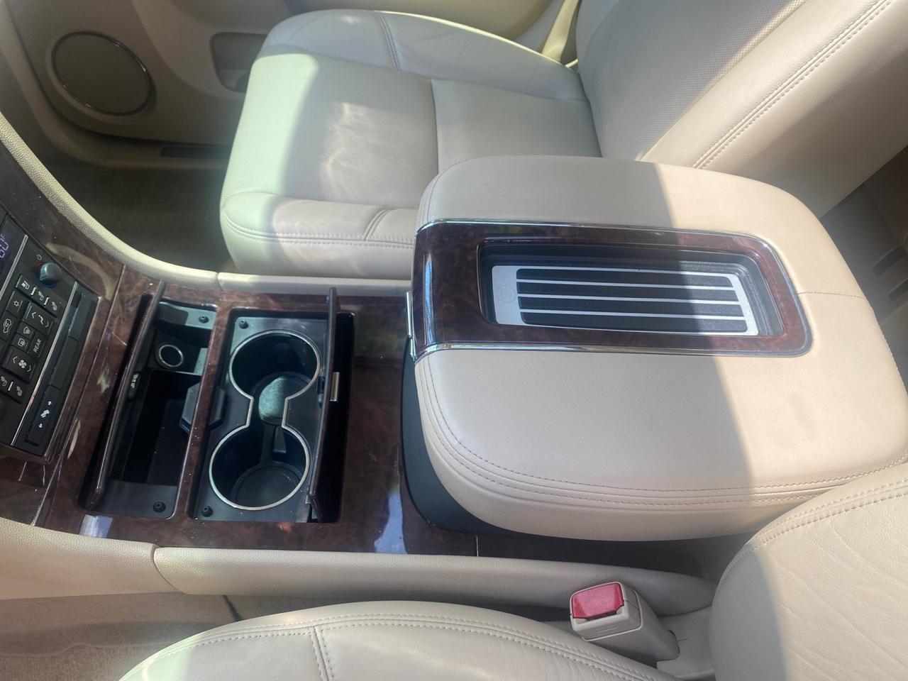 2013 Cadillac Escalade Luxury 1 OWNER LOW MILES 68,274 Pompano Beach FL