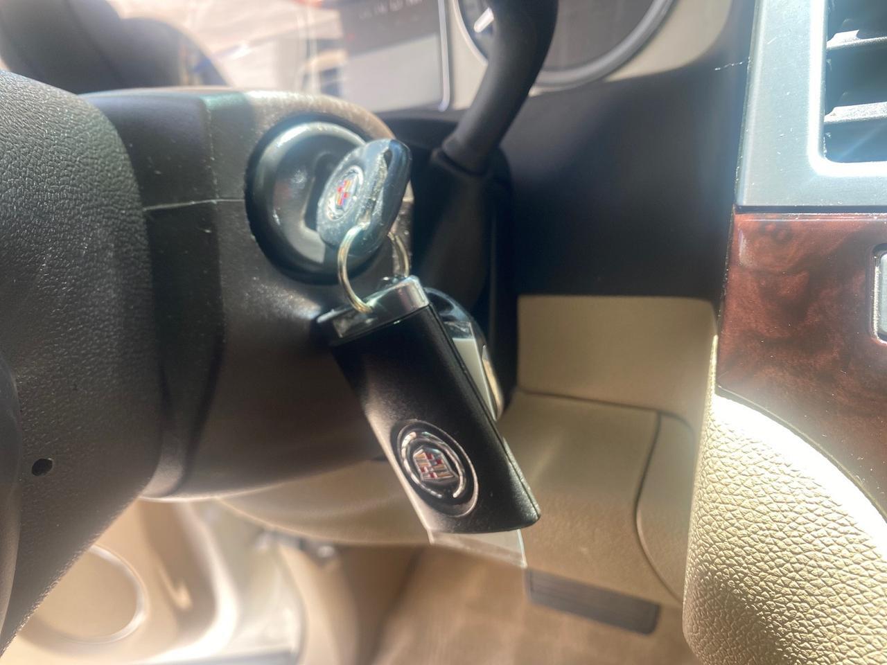 2013 Cadillac Escalade Luxury 1 OWNER LOW MILES 68,274 Pompano Beach FL