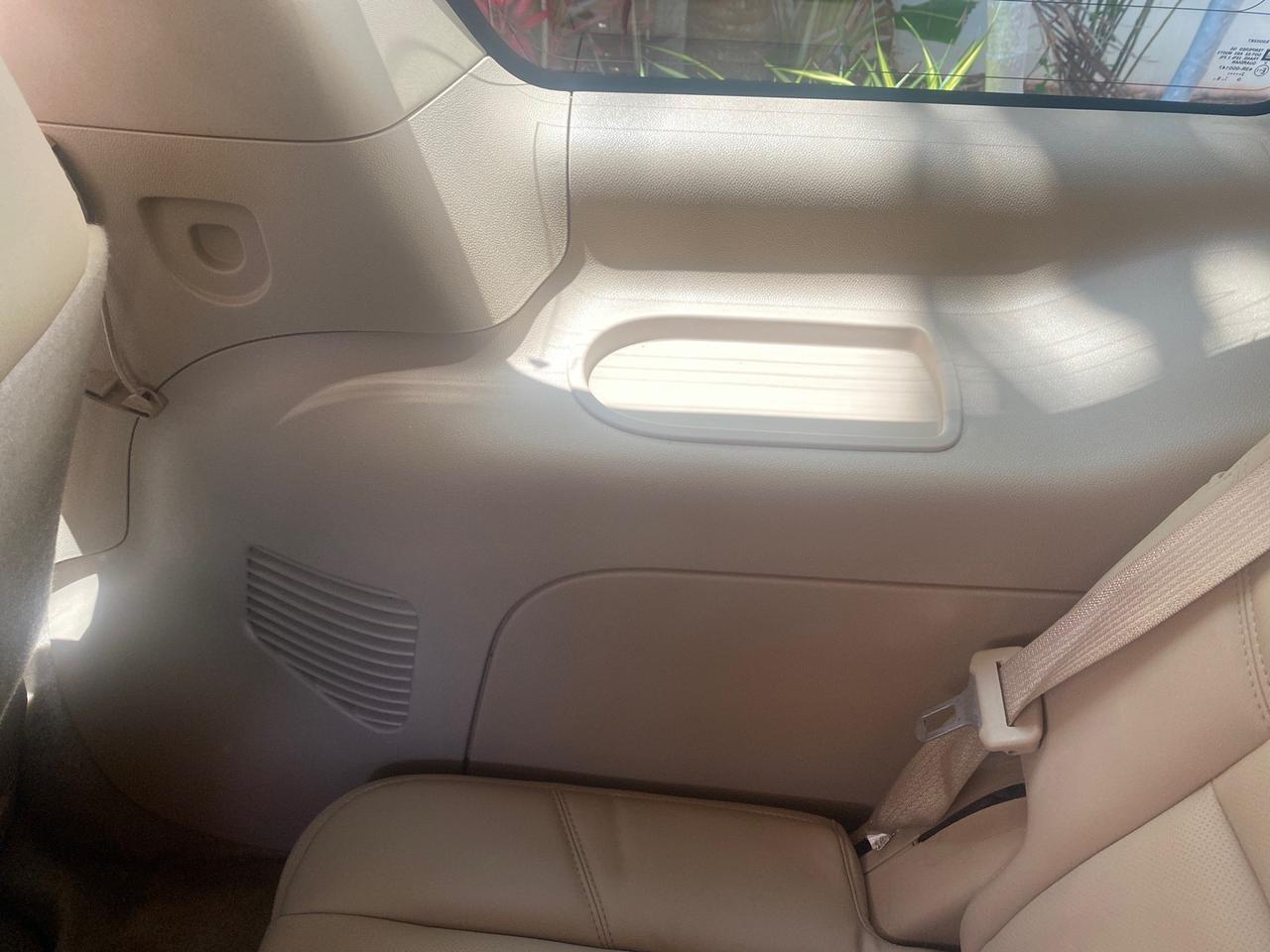 2013 Cadillac Escalade Luxury 1 OWNER LOW MILES 68,274 Pompano Beach FL