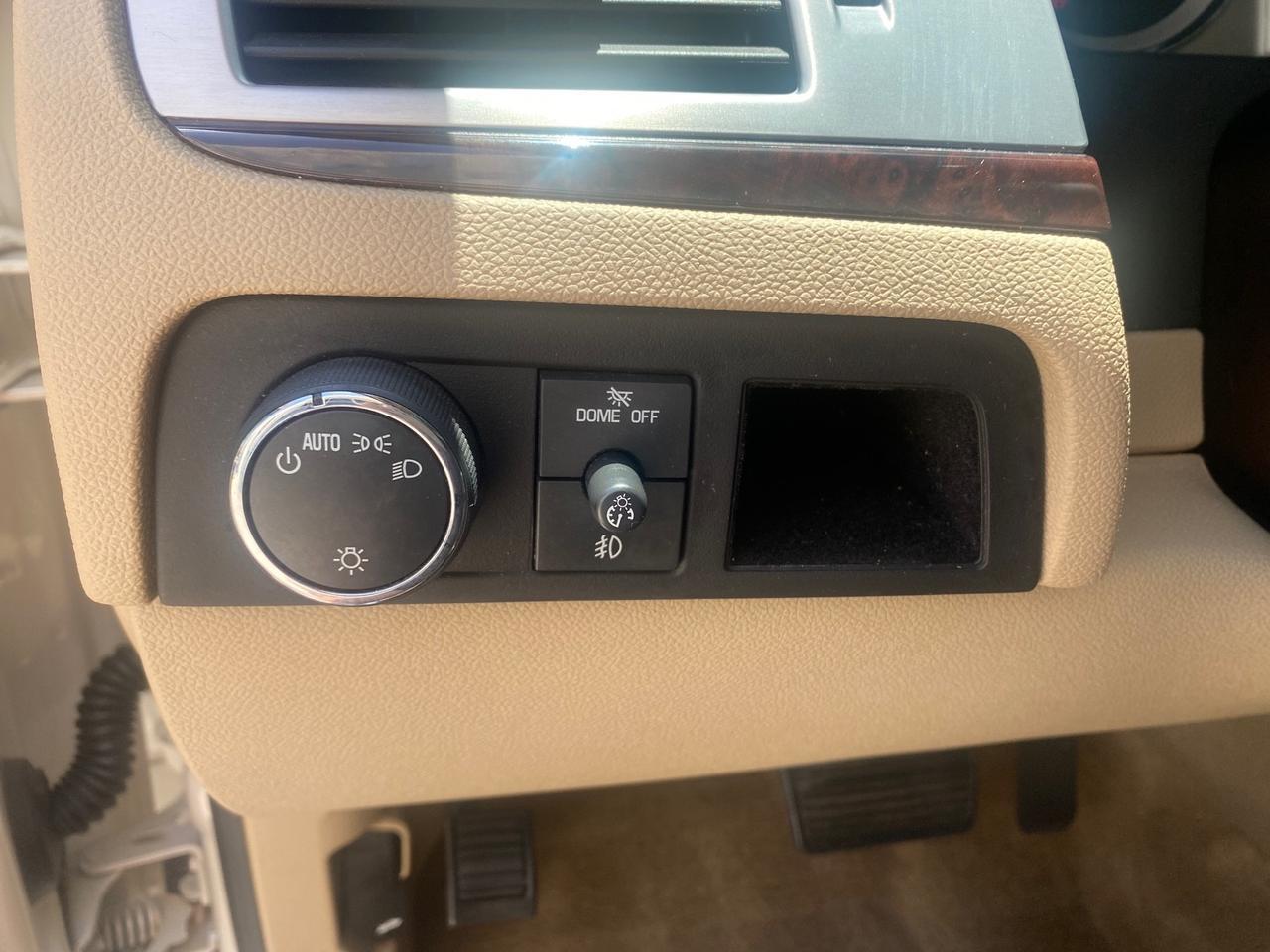 2013 Cadillac Escalade Luxury 1 OWNER LOW MILES 68,274 Pompano Beach FL
