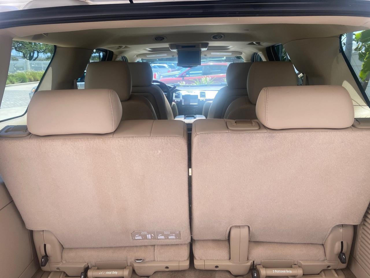 2013 Cadillac Escalade Luxury 1 OWNER LOW MILES 68,274 Pompano Beach FL