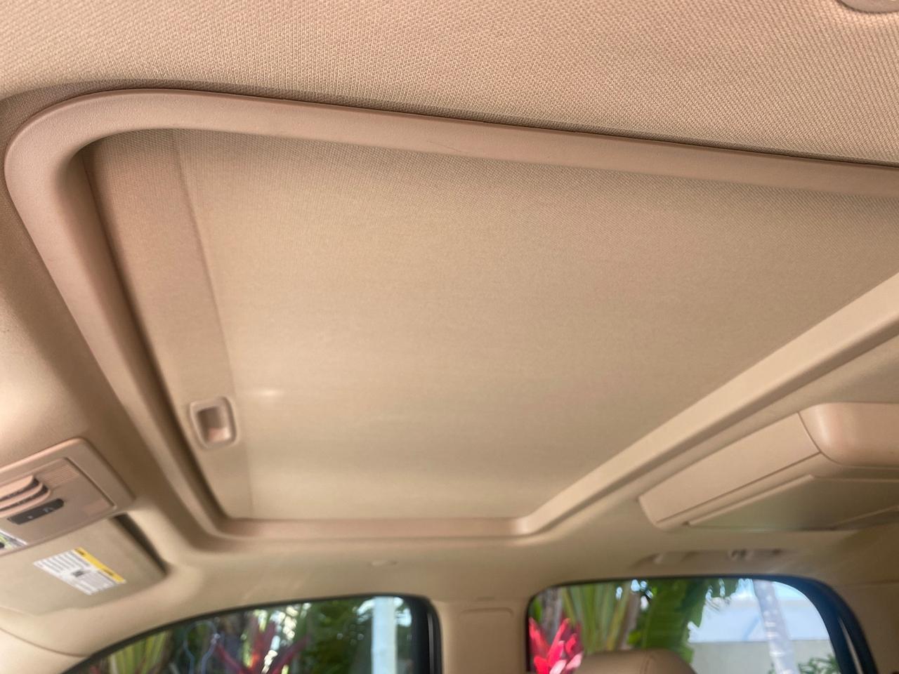 2013 Cadillac Escalade Luxury 1 OWNER LOW MILES 68,274 Pompano Beach FL