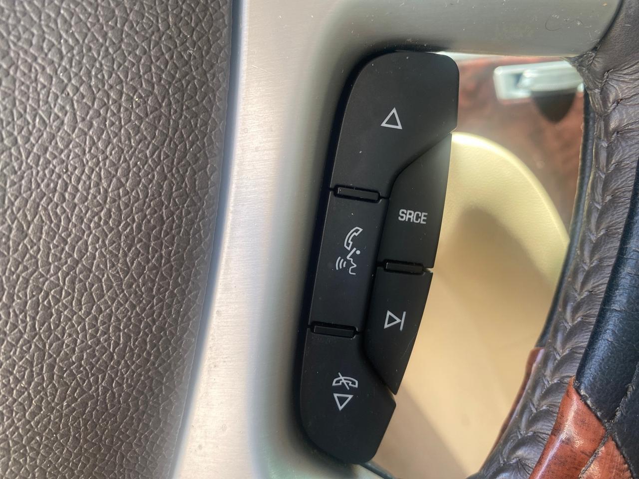 2013 Cadillac Escalade Luxury 1 OWNER LOW MILES 68,274 Pompano Beach FL