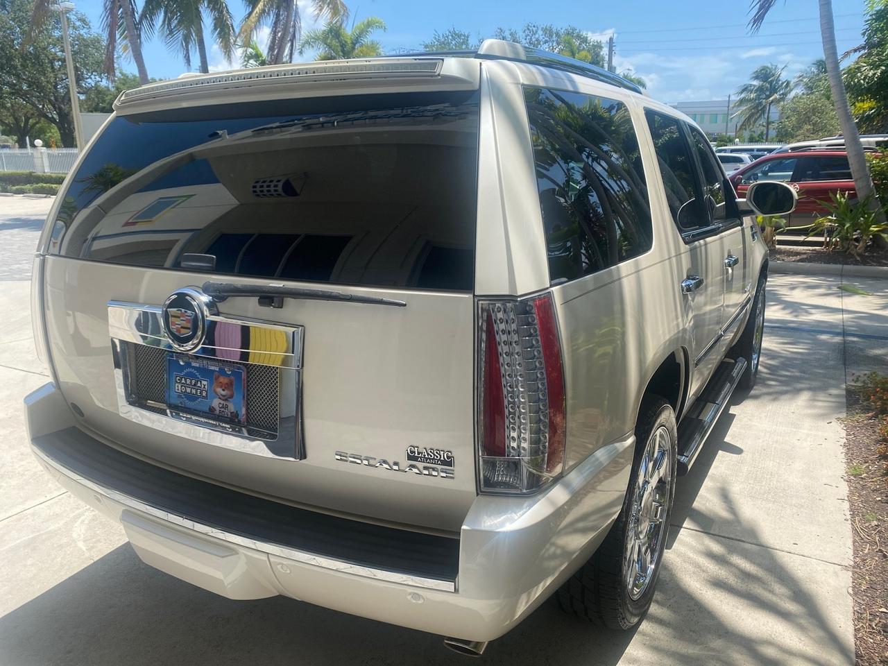 2013 Cadillac Escalade Luxury 1 OWNER LOW MILES 68,274 Pompano Beach FL