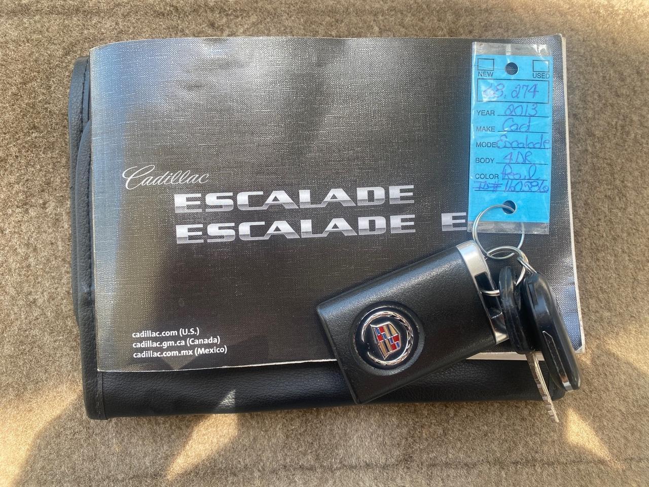 2013 Cadillac Escalade Luxury 1 OWNER LOW MILES 68,274 Pompano Beach FL