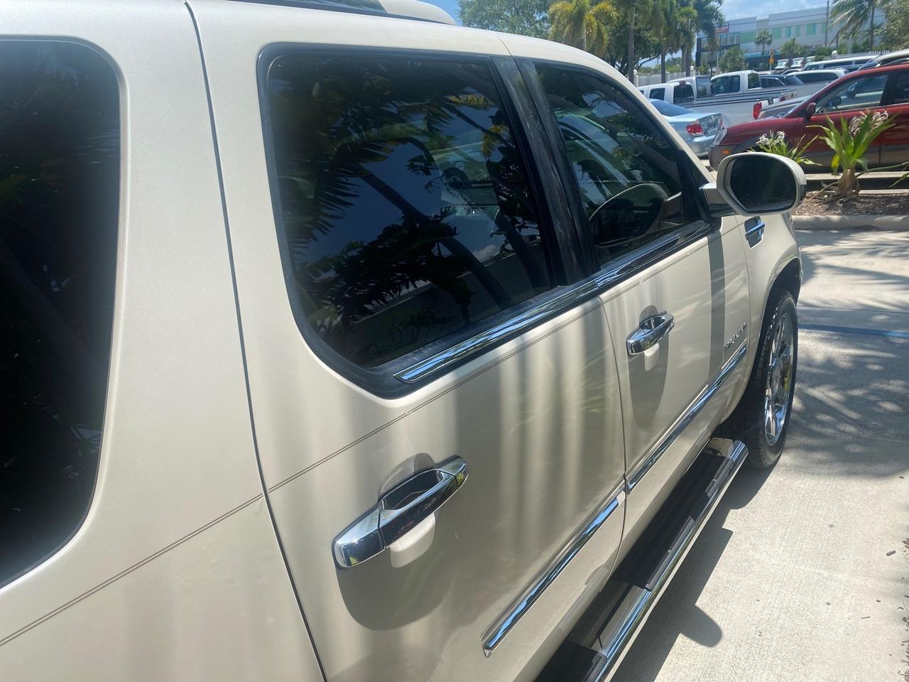 2013 Cadillac Escalade Luxury 1 OWNER LOW MILES 70,000 Pompano Beach FL