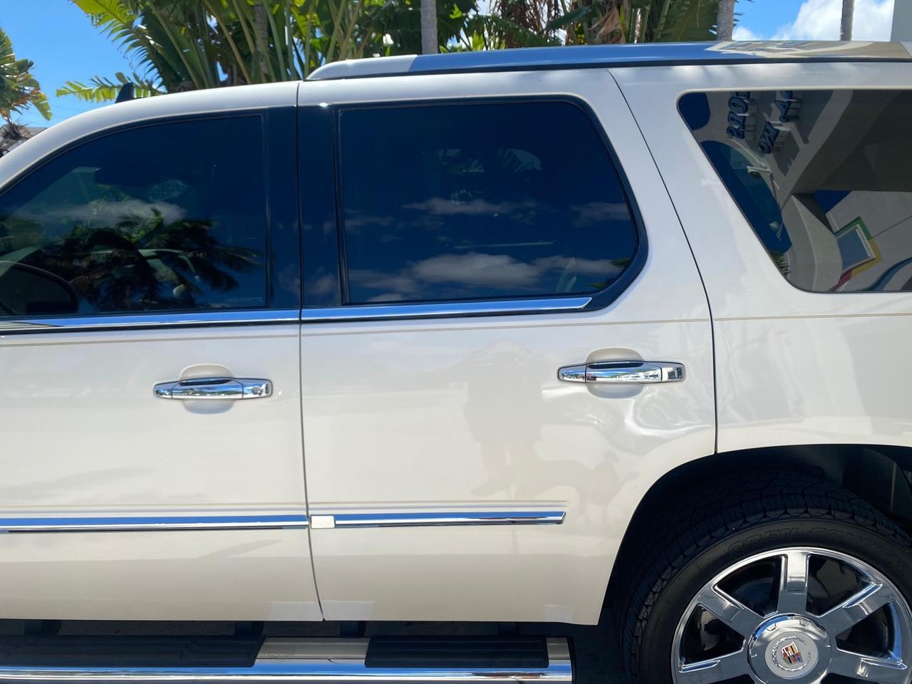 2013 Cadillac Escalade Luxury 1 OWNER LOW MILES 70,251 Pompano Beach FL