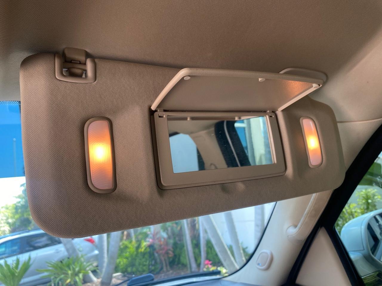 2013 Cadillac Escalade Luxury 1 OWNER LOW MILES 70,251 Pompano Beach FL