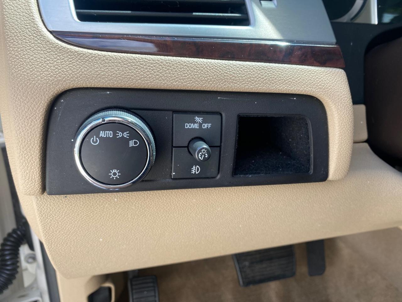 2013 Cadillac Escalade Luxury 1 OWNER LOW MILES 70,251 Pompano Beach FL