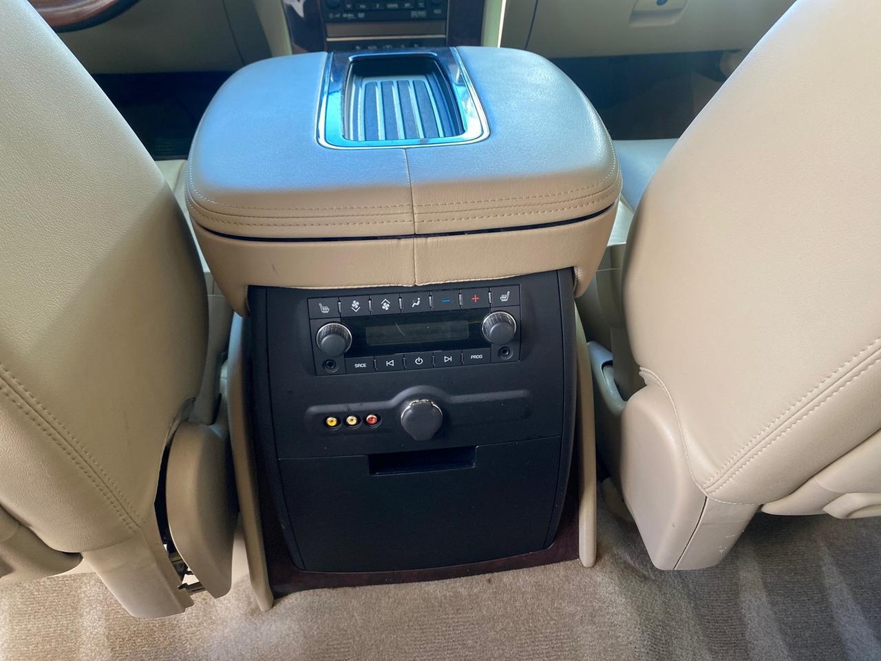2013 Cadillac Escalade Luxury 1 OWNER LOW MILES 70,251 Pompano Beach FL