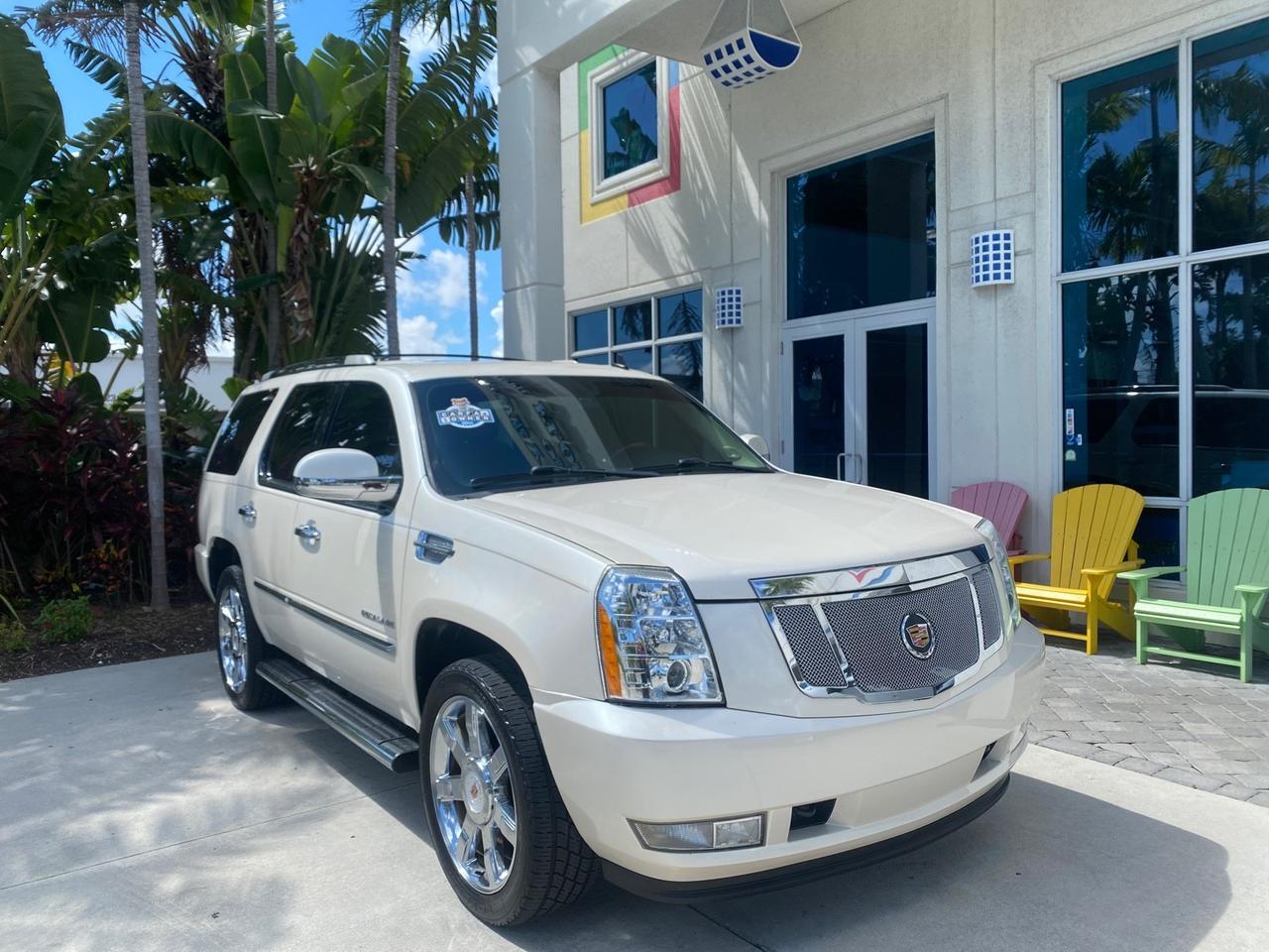 2013 Cadillac Escalade Luxury 1 OWNER LOW MILES 70,251 Pompano Beach FL