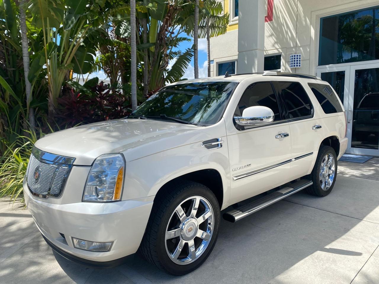2013 Cadillac Escalade Luxury 1 OWNER LOW MILES 70,251 Pompano Beach FL