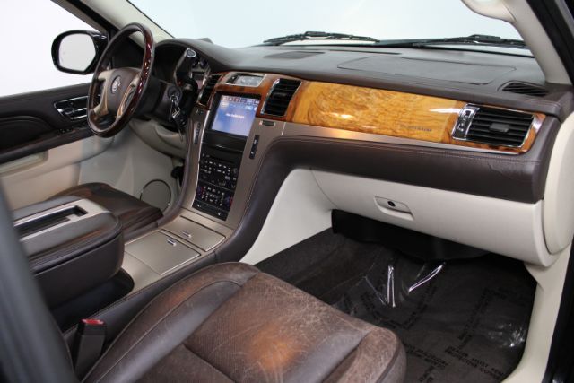 2013 Cadillac Escalade Platinum Edition Chantilly VA