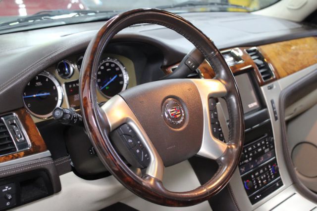 2013 Cadillac Escalade Platinum Edition Chantilly VA