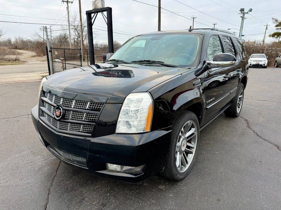 2013 Cadillac Escalade Premium Sport Utility 4D
