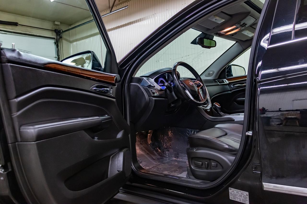 2013 Cadillac SRX AWD Luxury Leather Roof BCam Red Deer AB