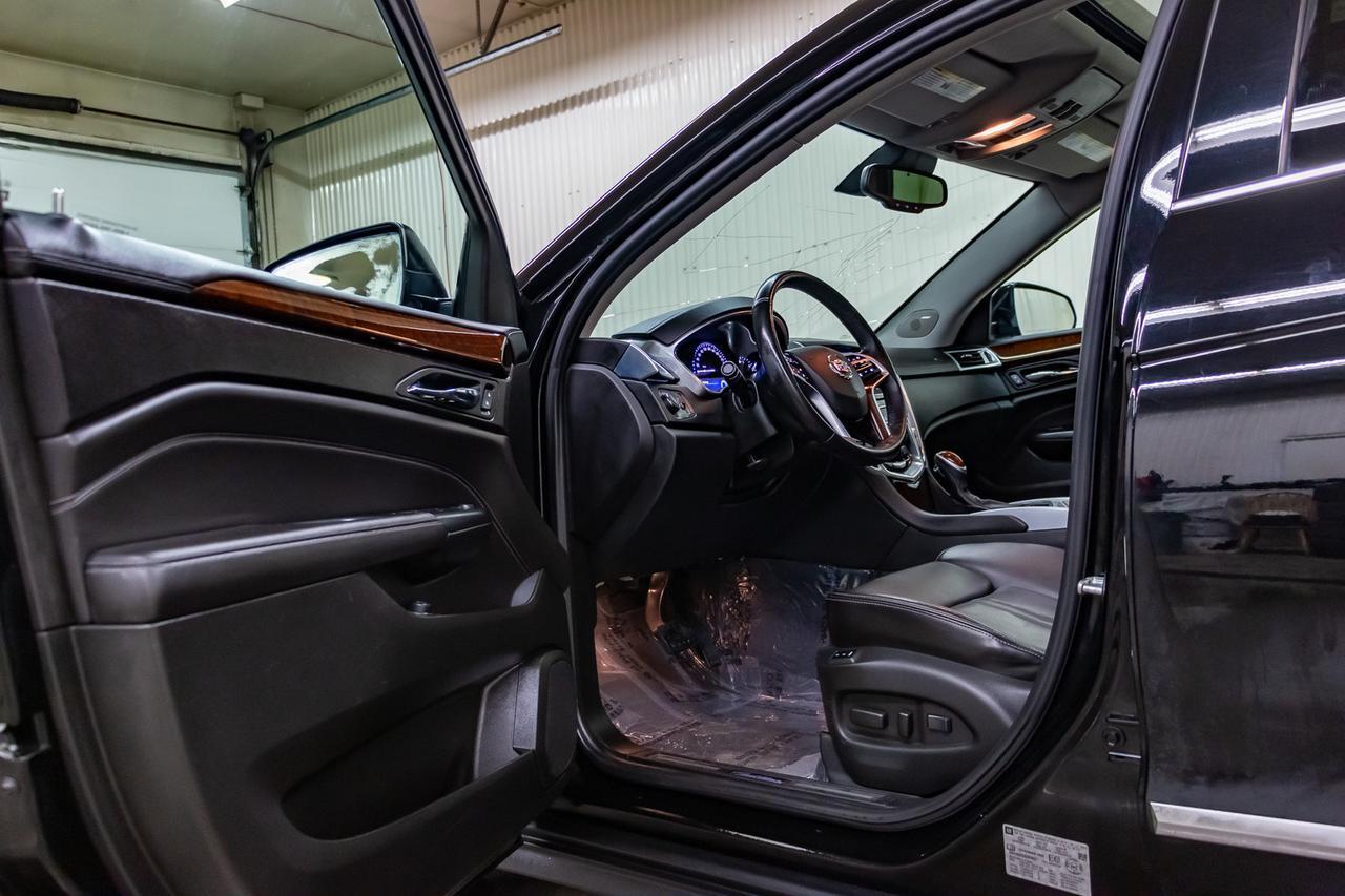 2013 Cadillac SRX AWD Luxury Leather Roof BCam Red Deer AB