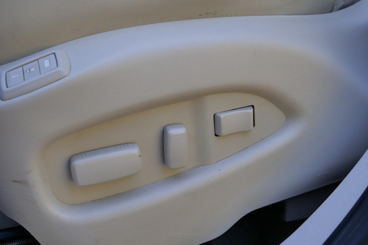 2013 Cadillac SRX Performance Collection / Heated Front Seats High Point NC