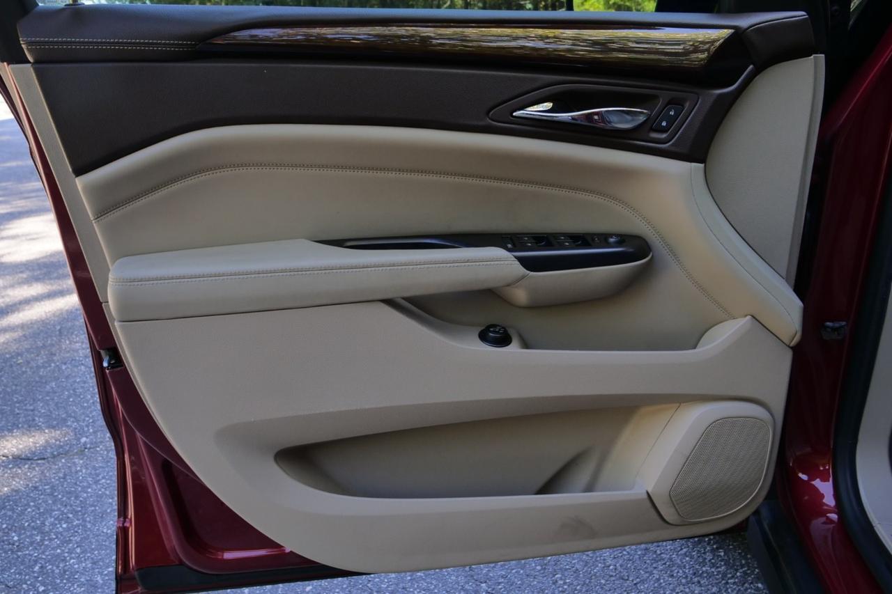 2013 Cadillac SRX Performance Collection / Heated Front Seats High Point NC