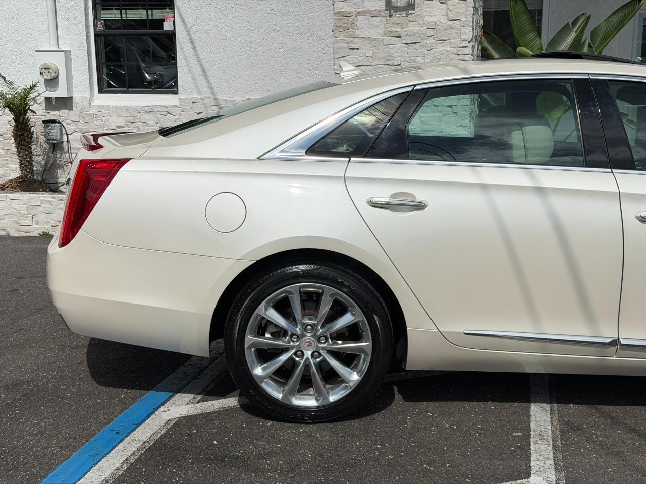 2013 Cadillac XTS 4dr Sdn Premium FWD Jacksonville FL
