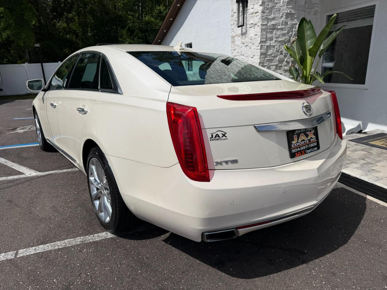 2013 Cadillac XTS 4dr Sdn Premium FWD Jacksonville FL