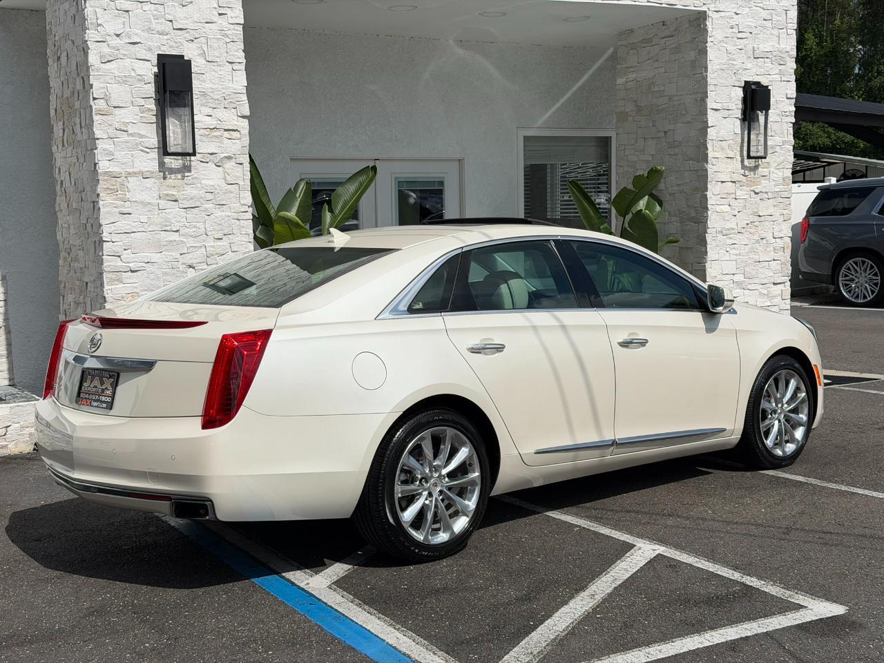 2013 Cadillac XTS 4dr Sdn Premium FWD Jacksonville FL