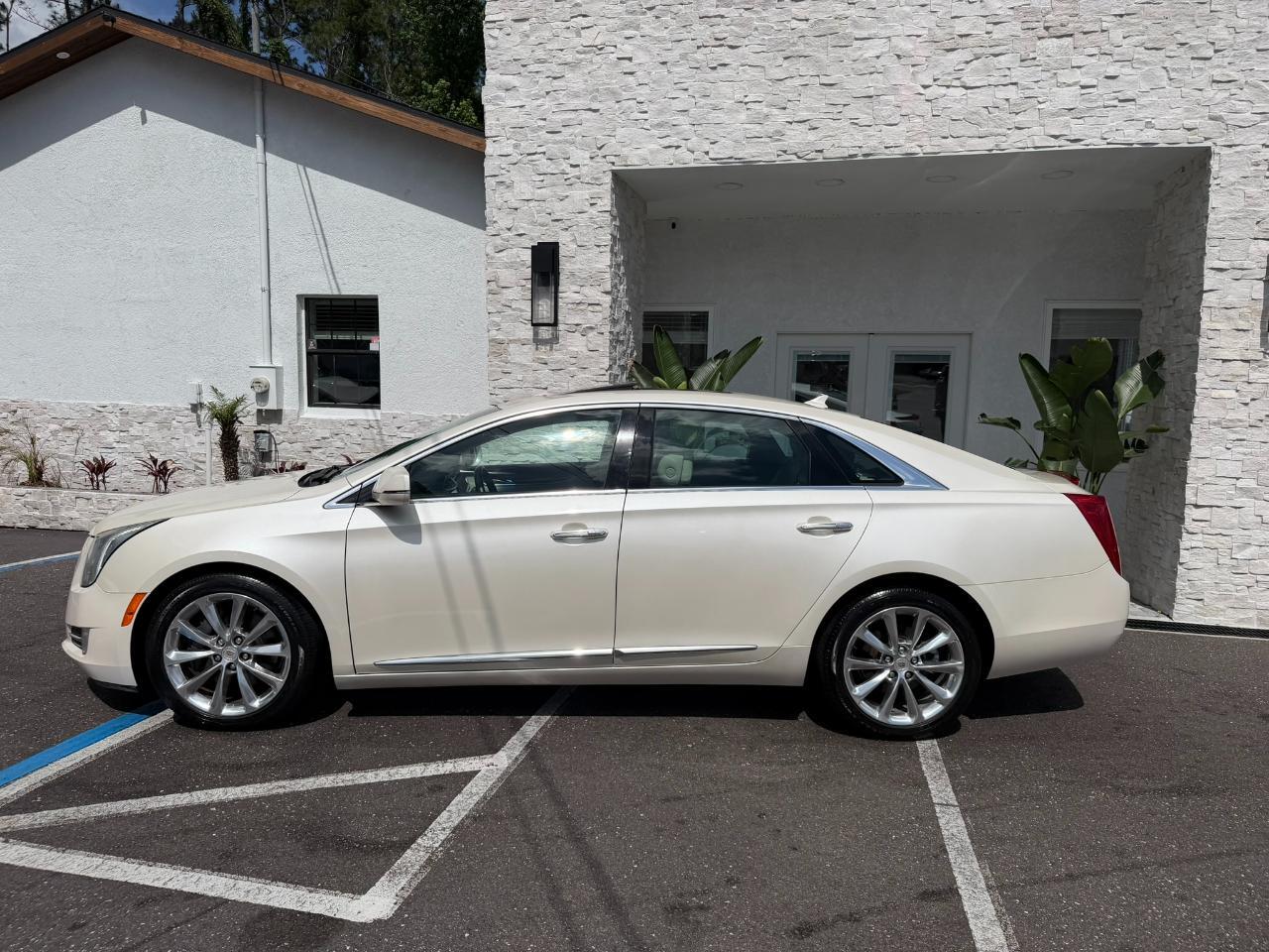 2013 Cadillac XTS 4dr Sdn Premium FWD Jacksonville FL