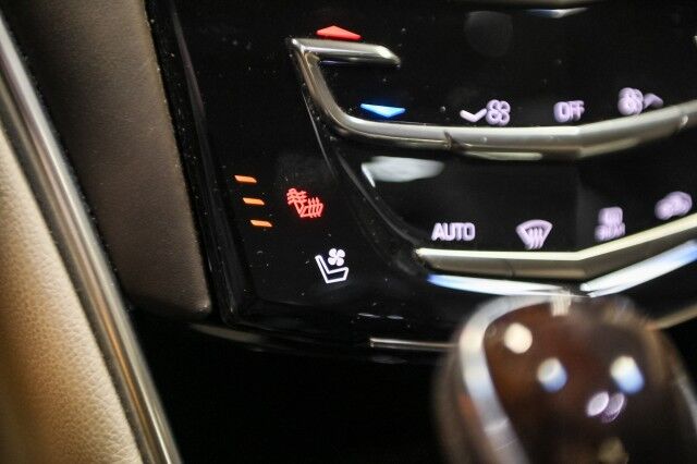 2013 Cadillac XTS Platinum AWD 4dr Sedan Chicago IL