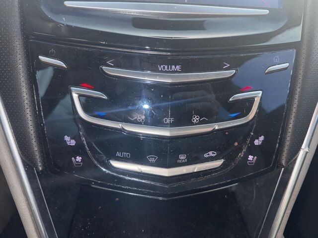 2013 Cadillac XTS Premium West Burlington IA