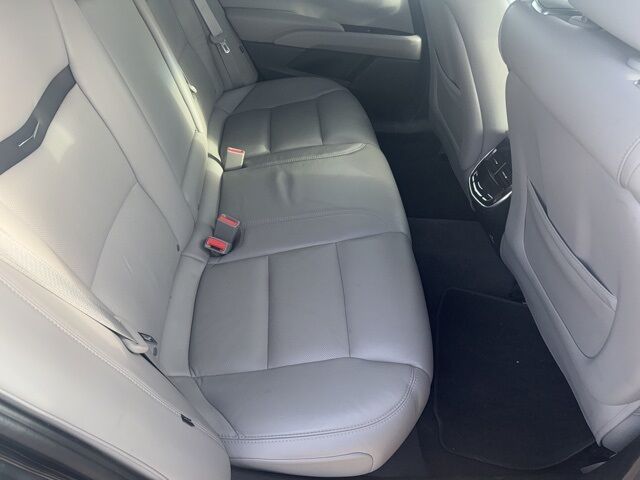 2013 Cadillac XTS Premium West Burlington IA