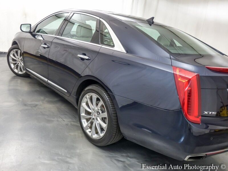 2013 Cadillac XTS Premium Willowbrook IL