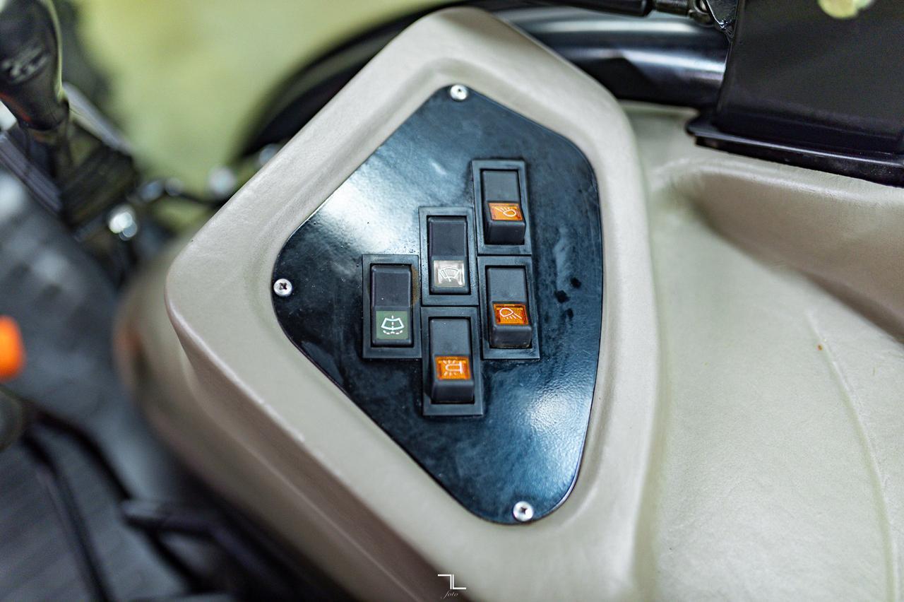 2013 Case IH Farmall 95 MFWD Tractor Loader Red Deer AB