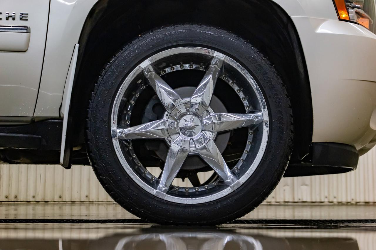 2013 Chevrolet Avalanche 4x4 Crew Cab LTZ Black Diamond Leather Roof Nav DVD Red Deer AB