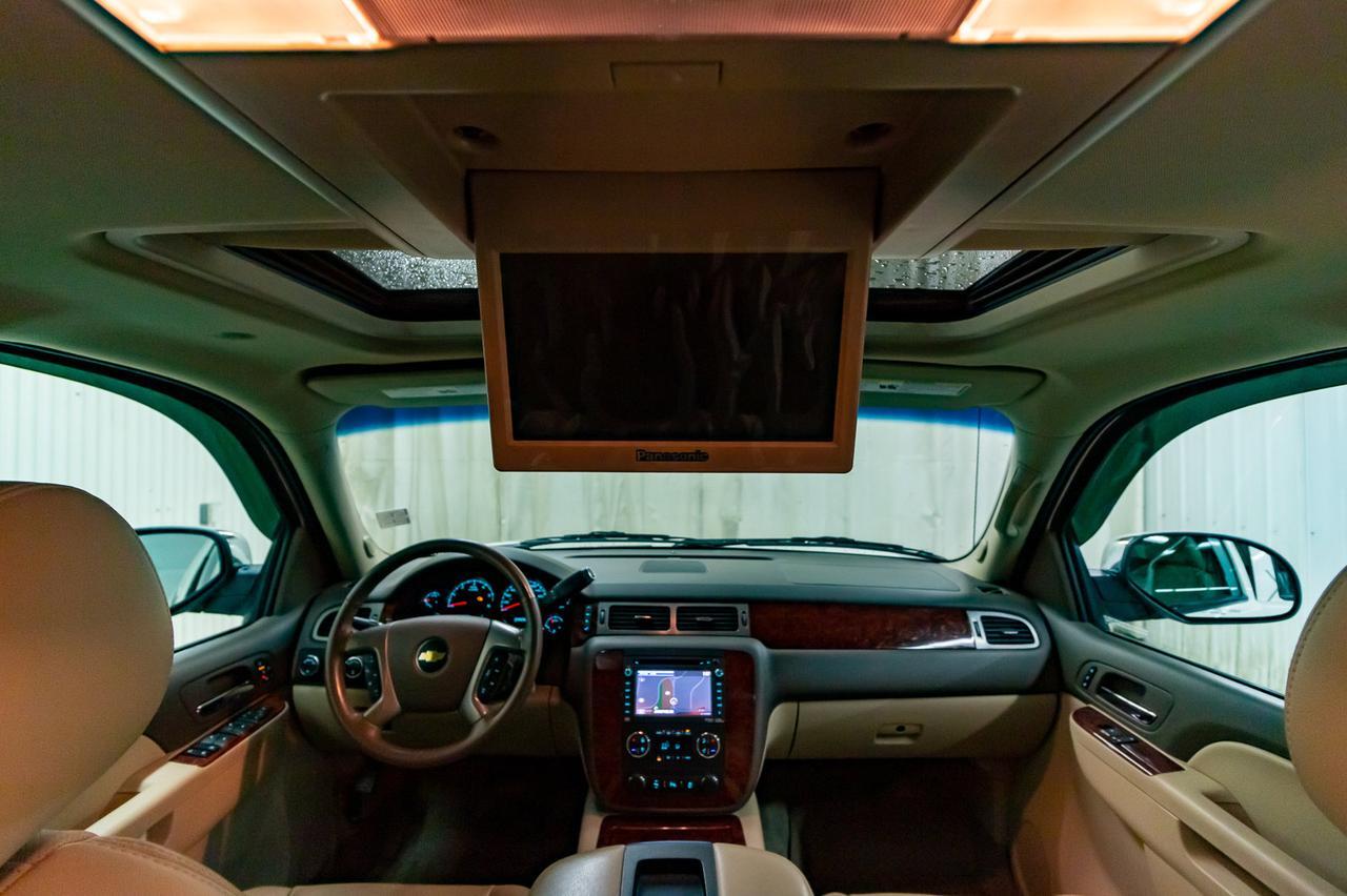 2013 Chevrolet Avalanche 4x4 Crew Cab LTZ Black Diamond Leather Roof Nav DVD Red Deer AB