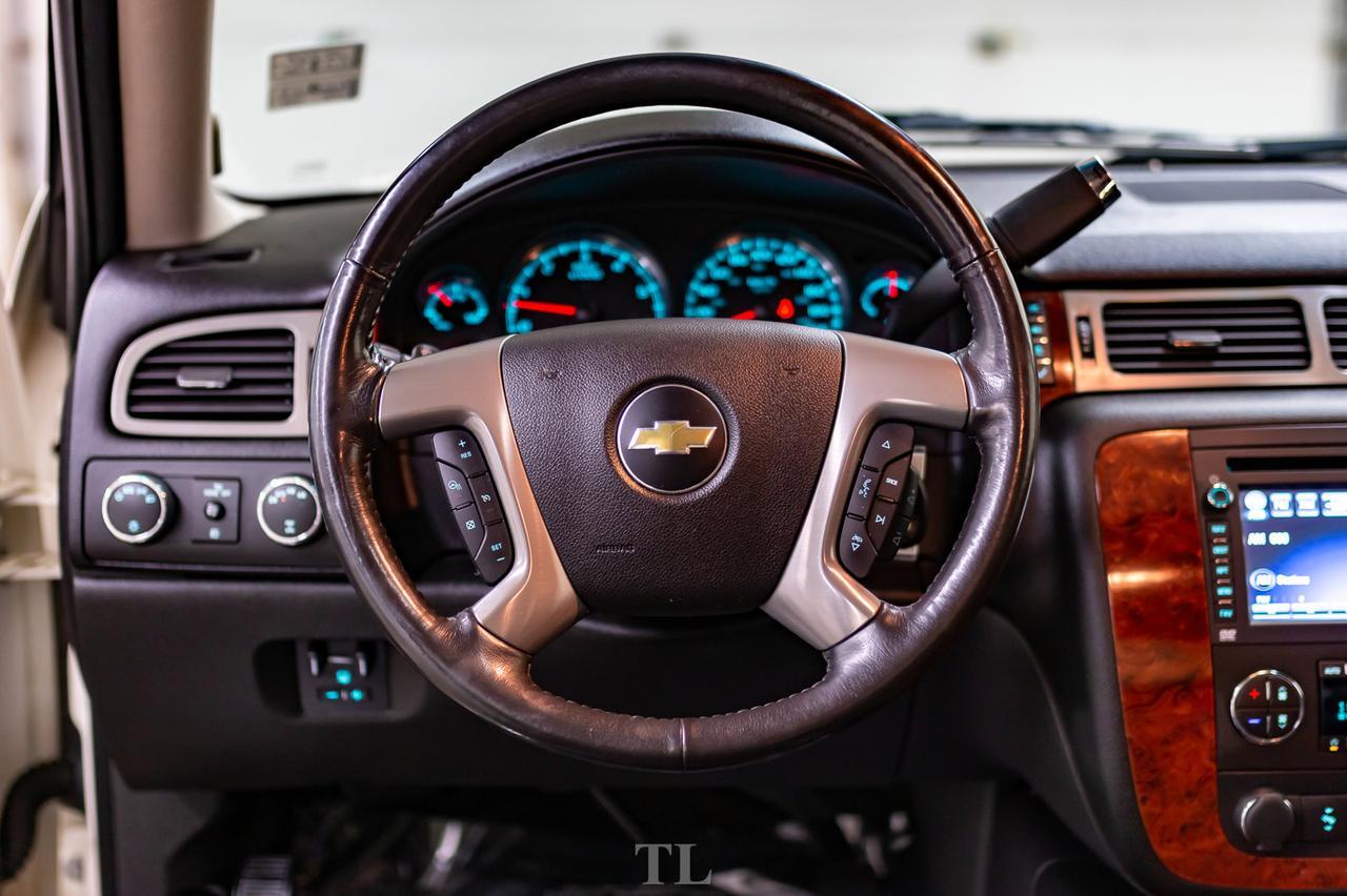 2013 Chevrolet Avalanche 4x4 Crew Cab LTZ Black Diamond Leather Roof Nav Red Deer AB