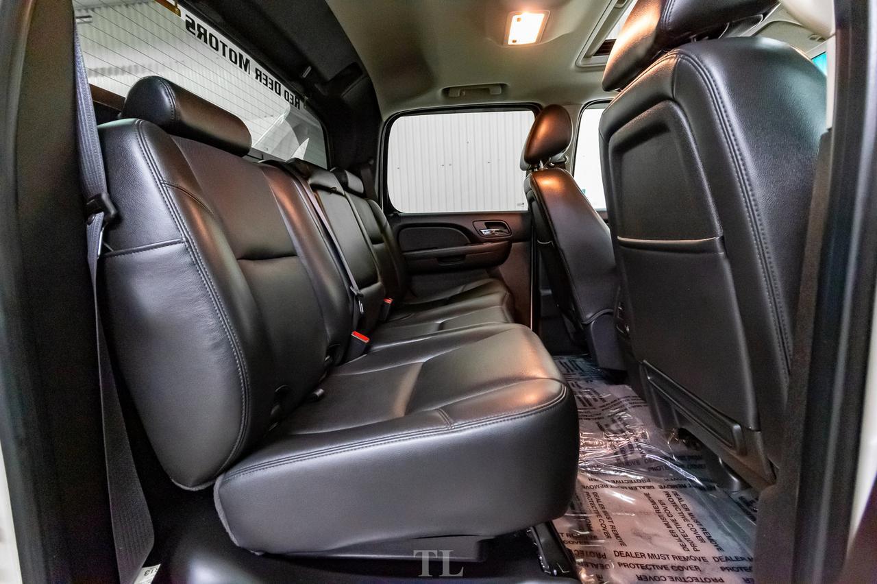 2013 Chevrolet Avalanche 4x4 Crew Cab LTZ Black Diamond Leather Roof Nav Red Deer AB