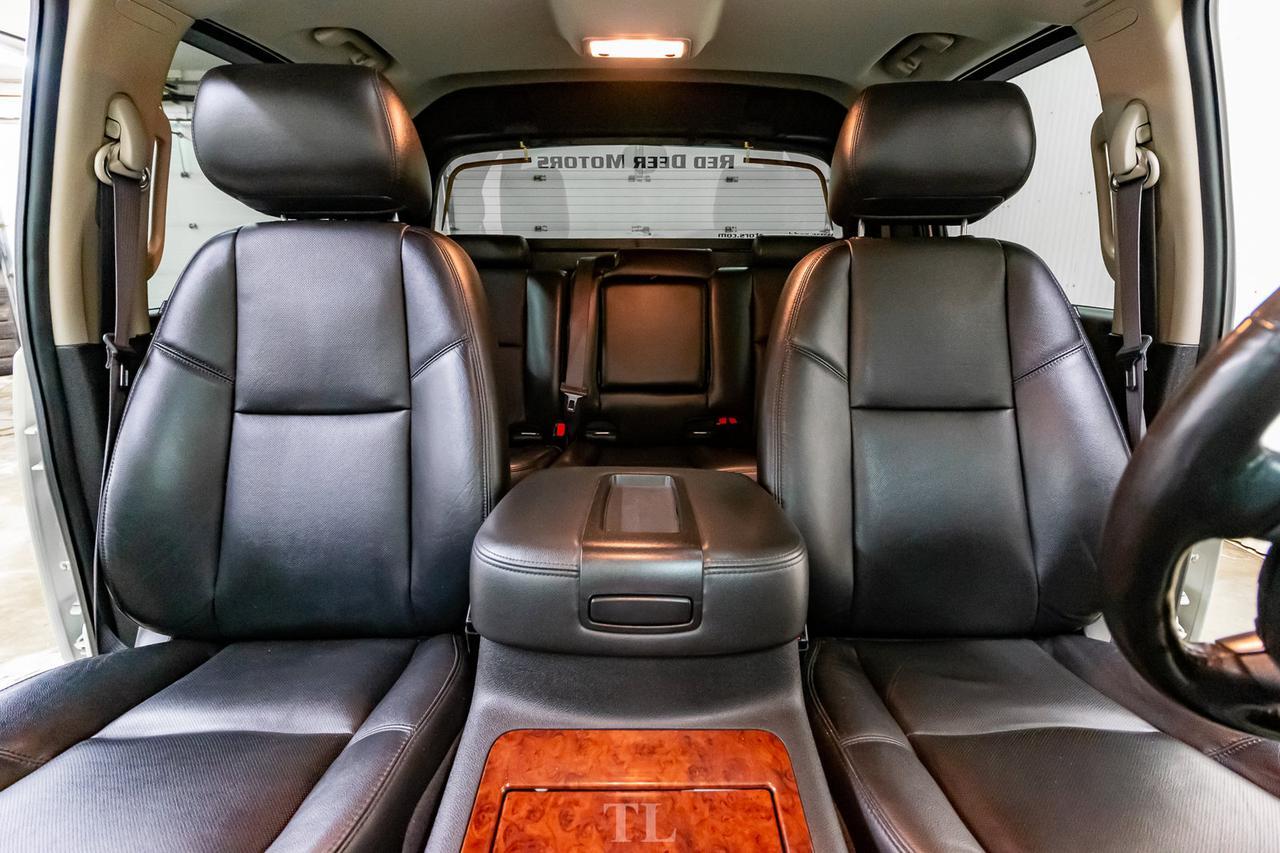 2013 Chevrolet Avalanche 4x4 Crew Cab LTZ Black Diamond Leather Roof Nav Red Deer AB