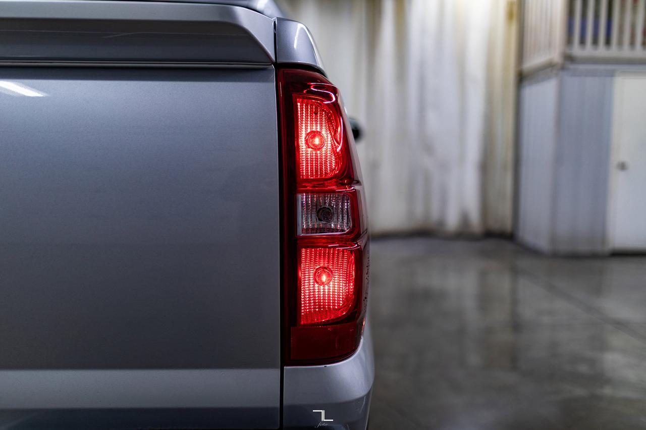 2013 Chevrolet Avalanche 4x4 LT Black Diamond Edition BCam Red Deer AB