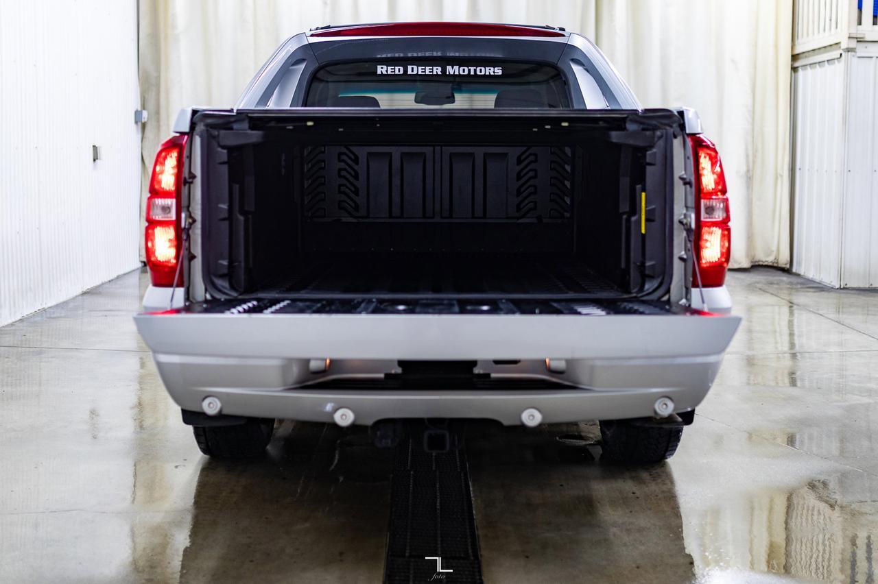 2013 Chevrolet Avalanche 4x4 LT Black Diamond Edition BCam Red Deer AB