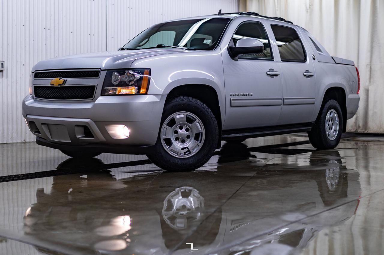 2013 Chevrolet Avalanche 4x4 LT Black Diamond Edition BCam Red Deer AB