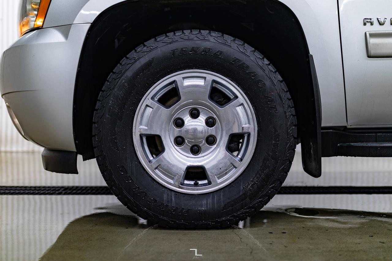 2013 Chevrolet Avalanche 4x4 LT Black Diamond Edition BCam Red Deer AB