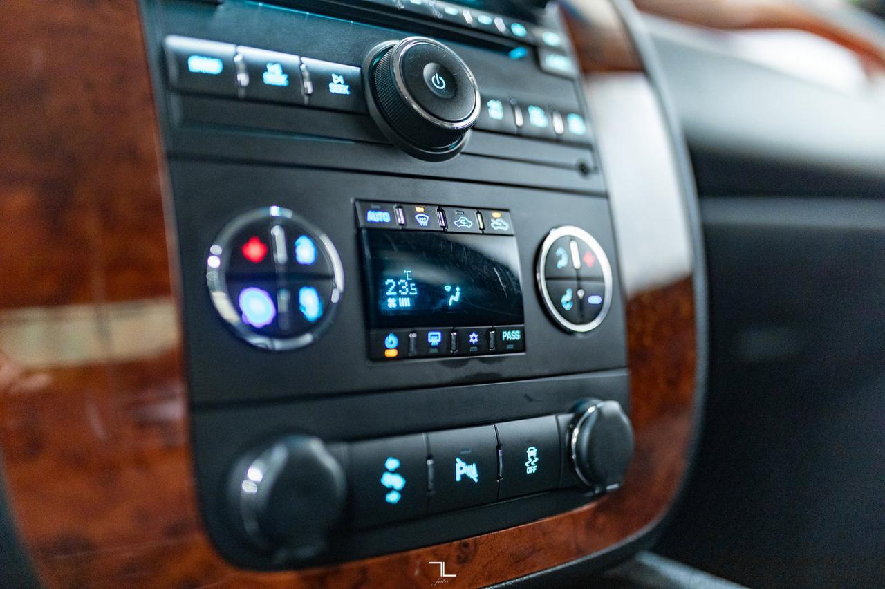 2013 Chevrolet Avalanche 4x4 LT Black Diamond Edition BCam Red Deer AB