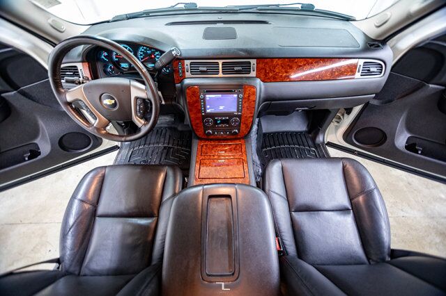 2013 Chevrolet Avalanche 4x4 LTZ Black Diamond Edition Leather Roof Nav Red Deer AB