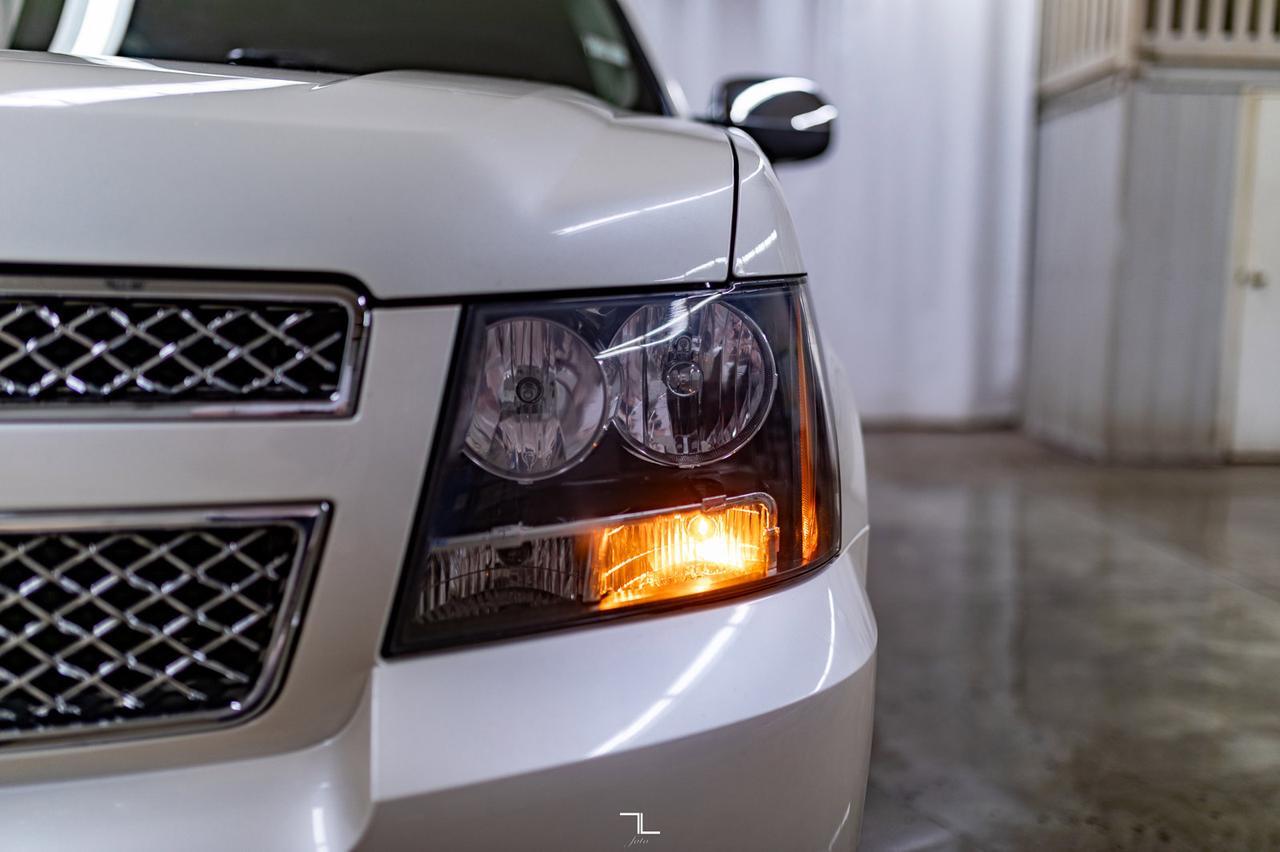 2013 Chevrolet Avalanche 4x4 LTZ Black Diamond Edition Leather Roof Nav Red Deer AB