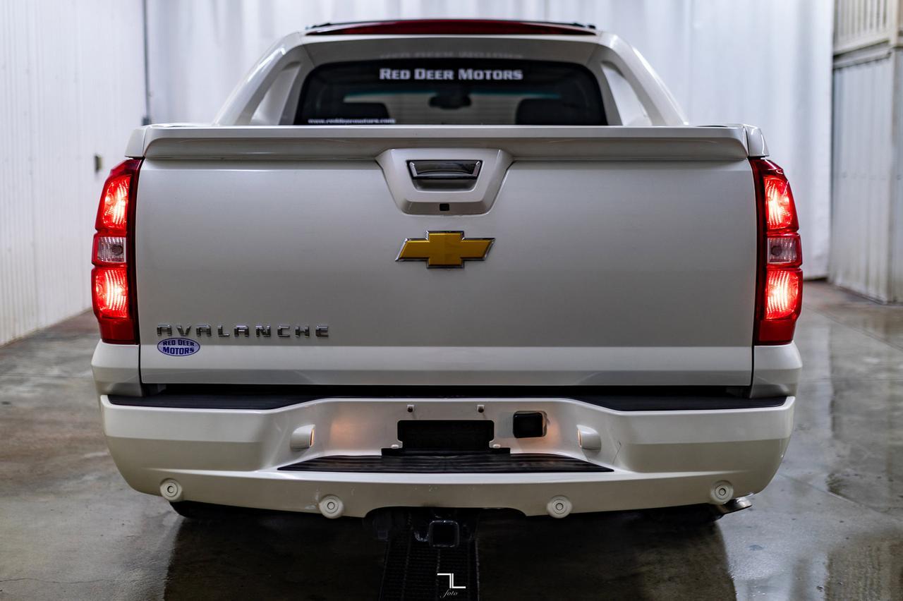 2013 Chevrolet Avalanche 4x4 LTZ Black Diamond Edition Leather Roof Nav Red Deer AB