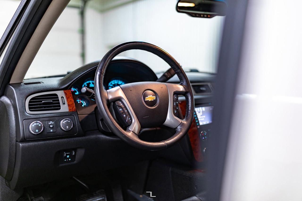 2013 Chevrolet Avalanche 4x4 LTZ Black Diamond Edition Leather Roof Nav Red Deer AB