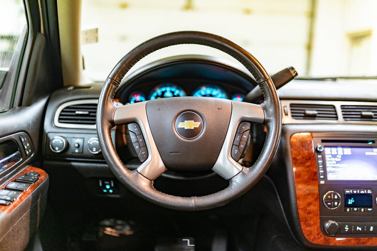 2013 Chevrolet Avalanche 4x4 LTZ Black Diamond Edition Leather Roof Nav Red Deer AB