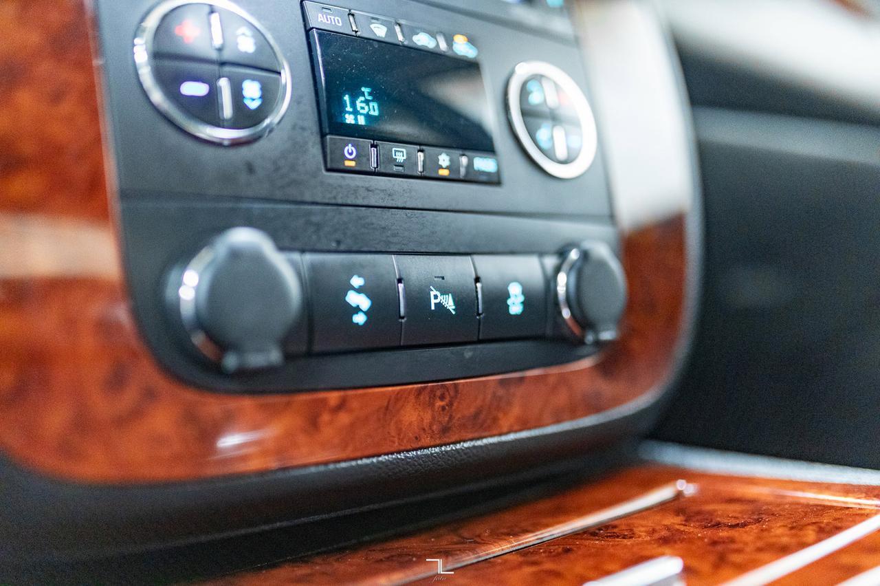 2013 Chevrolet Avalanche 4x4 LTZ Black Diamond Edition Leather Roof Nav Red Deer AB